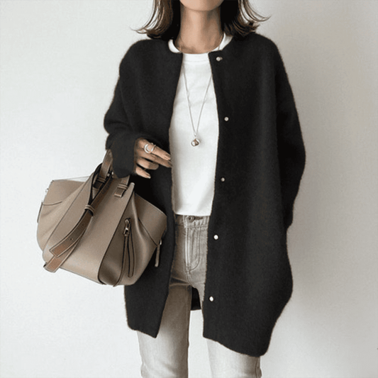 LINA | BEQUEME UND WEICHE STRICKJACKE